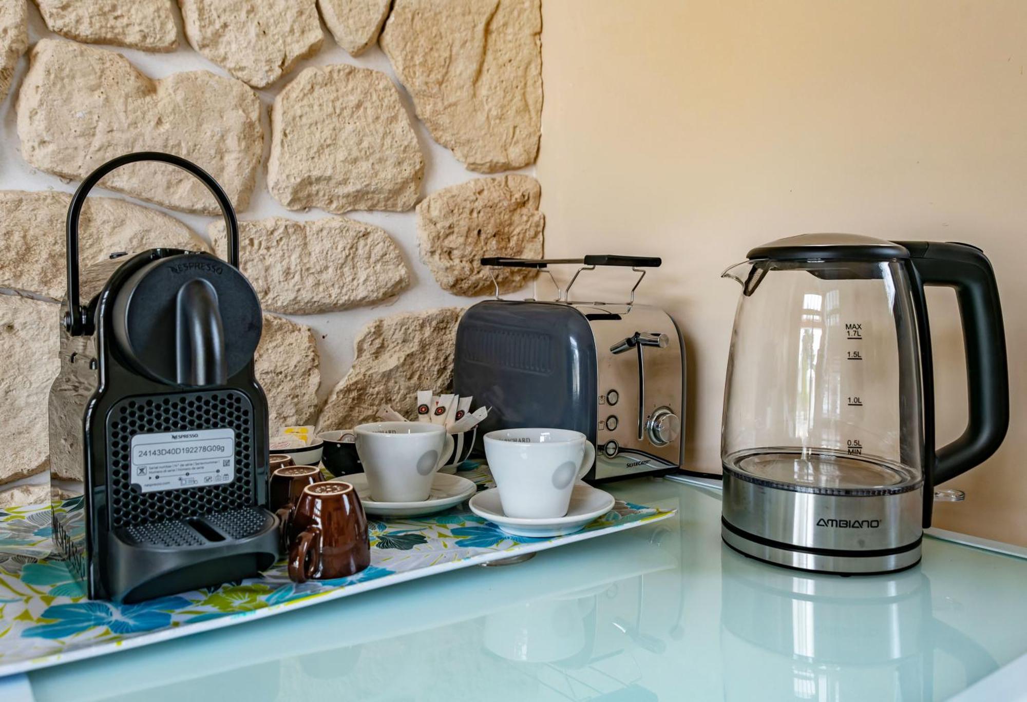 La Petite Maison Gannat Extérieur photo