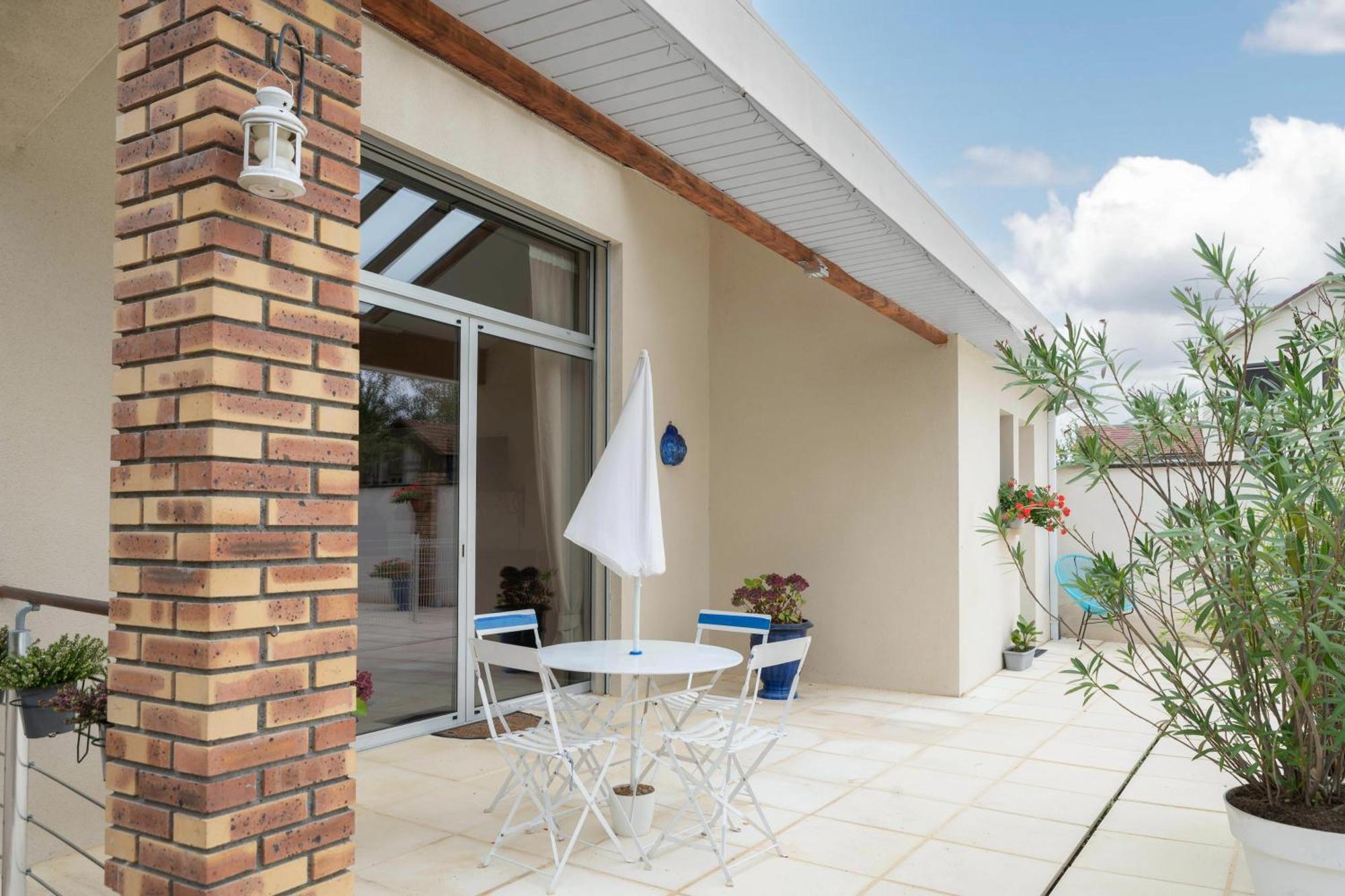 La Petite Maison Gannat Extérieur photo